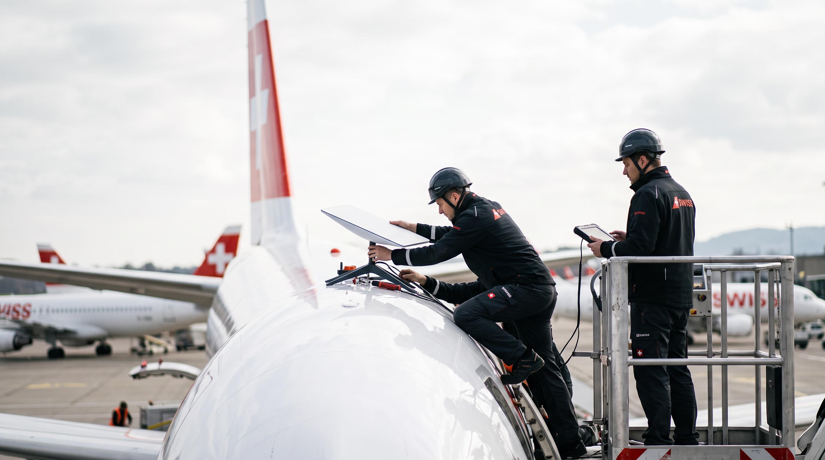 SWISS begins Starlink rollout across its fleet